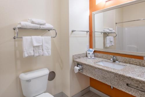 Home Away Kitchen Suites Enid - image 7