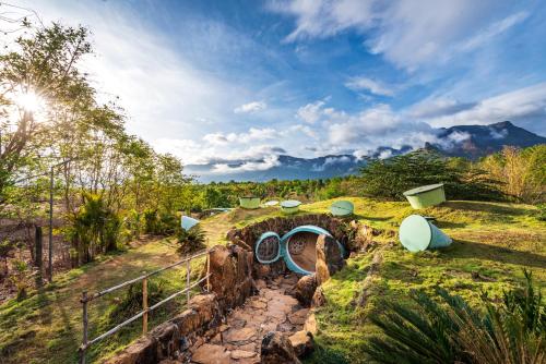 SaffronStays AsanjA Dragonfly - 3 BR India first earth sheltered home, Murbād
