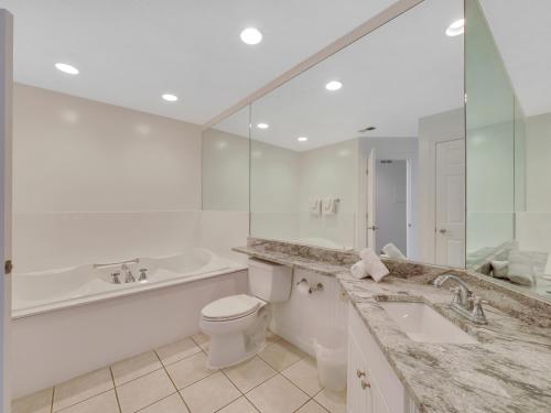 Beach Room 220 - image 10
