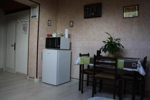 Chambre d'Hôtes Les Chênes photo 16