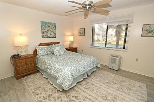 Ocean Village Club O23 - image 11