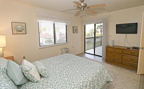Ocean Village Club O23 - image 12