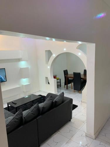 Instalaciones, Matano Guest House in Yundum