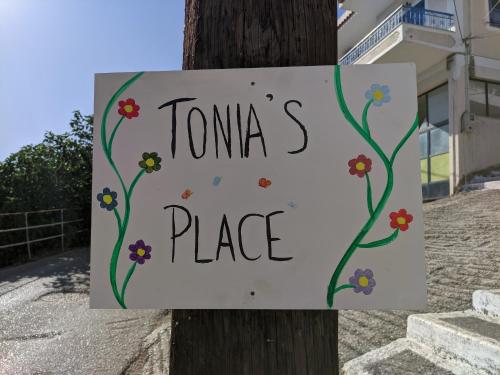 Tonia's Place