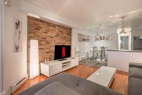 Beautiful & Cozy 1BedR in Downtown