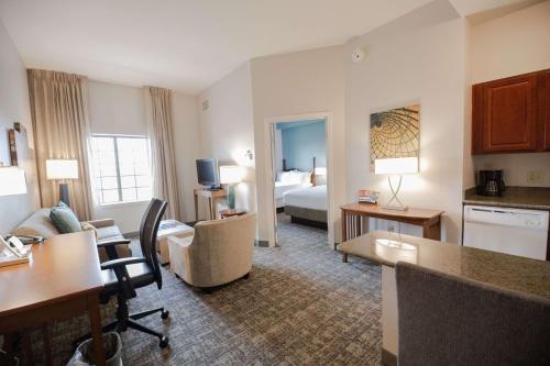 Staybridge Suites Baton Rouge-University At Southgate