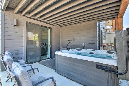 Newly-Built Lakeside Gem with Community Perks! in Huntsville (UT)