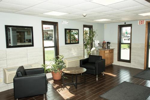 Super 8 by Wyndham Michigan City - main image