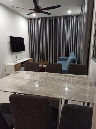 AWAFAHOMESTAY in Matang