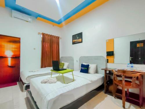 2 twin beds