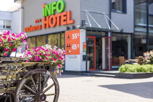 Info Hotel - image 12