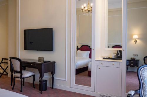 room detail thumbnail 0