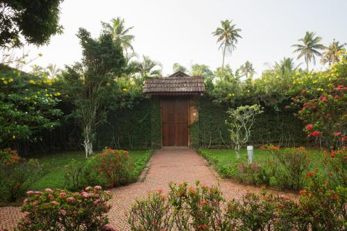 Abad Whispering Palms Kumarakom Hotel