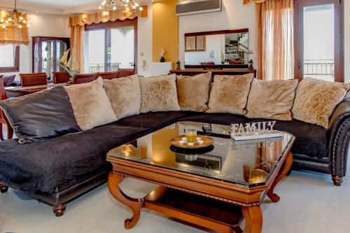 Irene Villa 30m from Beach 20m From Restaurant & Children Area - image 12