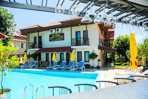 Swimming pool, Dalyan M Otel in Dalyan