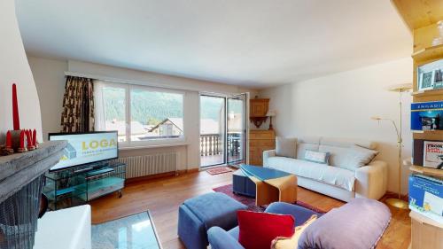 Apartment with Lake View