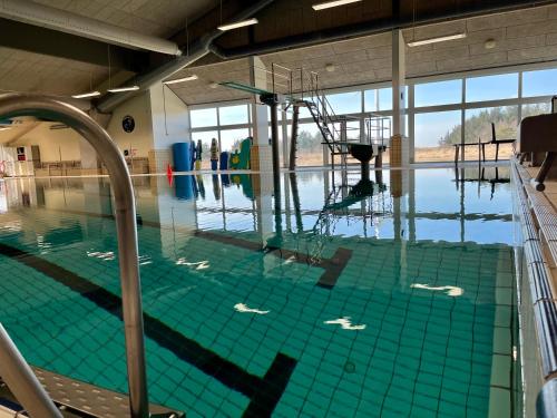Piscină, Hirtshals Idrætscenter - Vandrehjem - Hostel in Hirtshals City Center