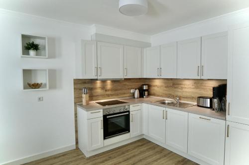 Kitchen, MyHome Ruegen - Haus Sonnenmeer in Ostseebad Sellin