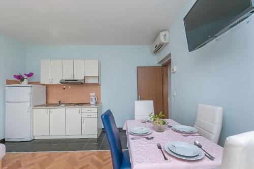 One-Bedroom Apartment with Patio image 9