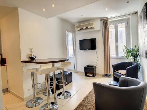 1 Bedroom Notre Dame 2 mins from the Croisette and the Palais 225 - Location saisonnière - Cannes