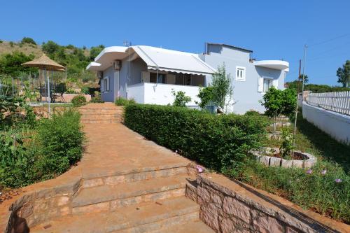 Vila Osmanaj, Ksamil