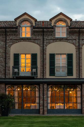 Spinerola Hotel in Cascina & Restaurant UvaSpina