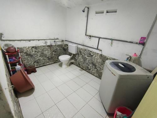 Bathroom, Homestay Patonah Kampung Sawah Ring in Bukit Gambir