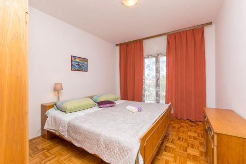 Three-Bedroom Apartment image 4