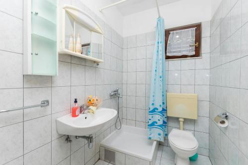 Three-Bedroom Apartment image 1