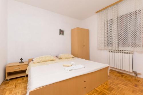 Three-Bedroom Apartment image 6