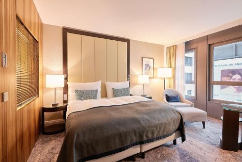 Standard King Room