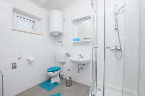 Apartments Mira - image 11