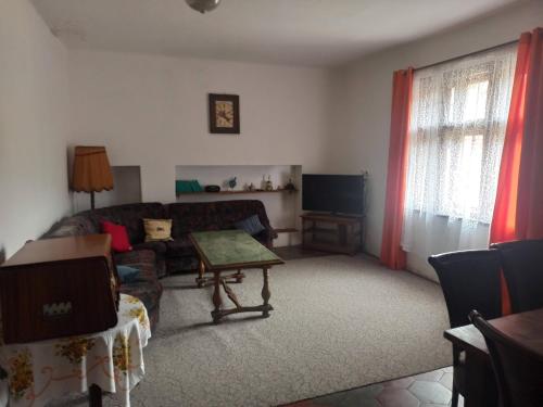 Iekārtas, Apartmán Měňany (Apartman Menany) in Srbsko