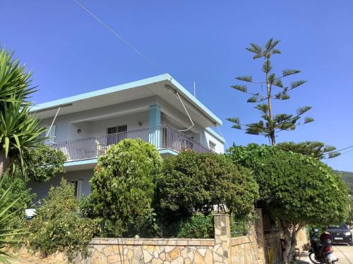 Ithaka View 2