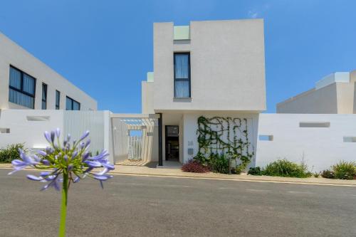 Villa with Private Pool image 10