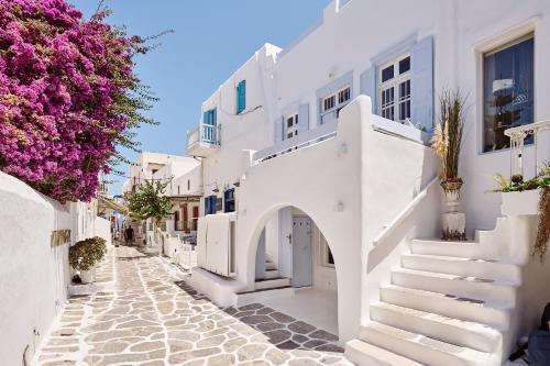 Alice's Noble House – Mykonos, UT