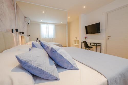 Dubrovnik airport - Moonlight rooms in Mocici