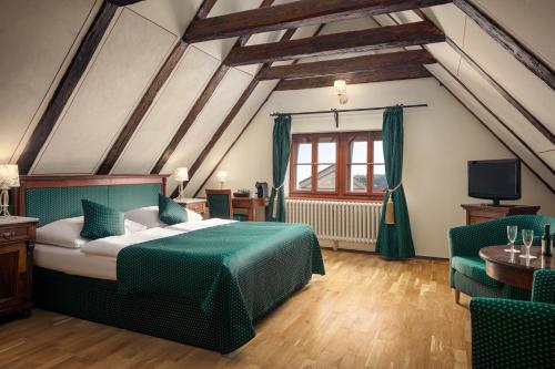 room detail thumbnail 0