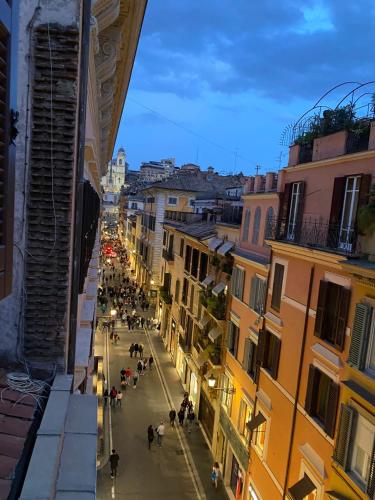 DIECI at Spanish Step - Belsiana Luxury Apartment