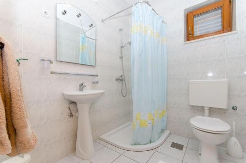 Apartments Petar - image 8