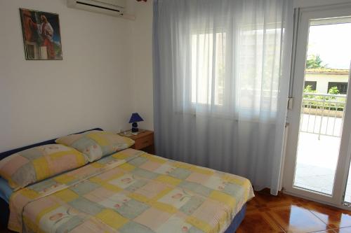 Apartment Axe - image 12