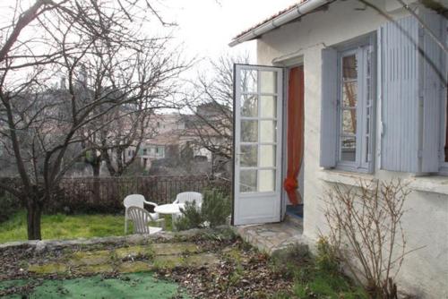 Maison accueillante à Reillanne avec jardin clos gîte à louer Reillanne