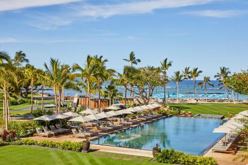 Mauna Lani Bay Hotel & Bungalows