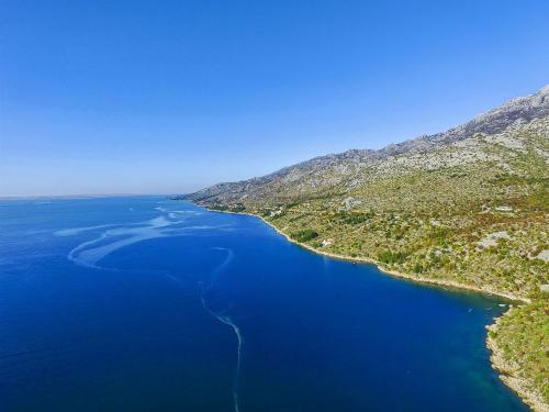  Apartments Mira in Starigrad-Paklenica