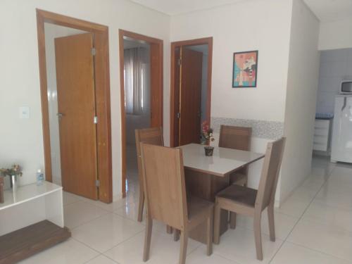 2 bedrooms, 4 beds