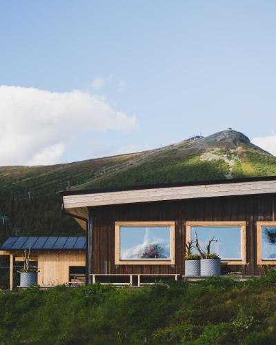 . Lofsdalens Fjällhotell & Hotellbyns Lägenheter