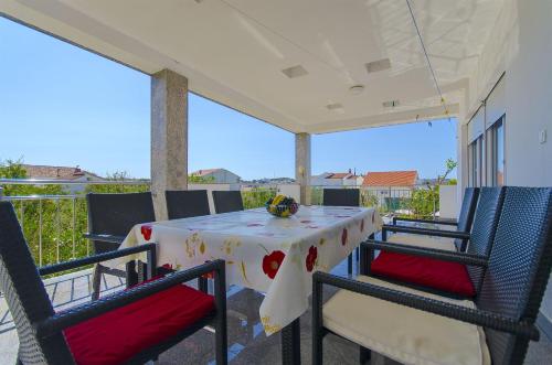 Apartments Maslina - image 13