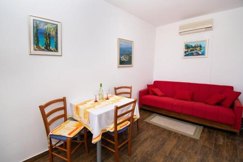 One-Bedroom apartment Standard image 1