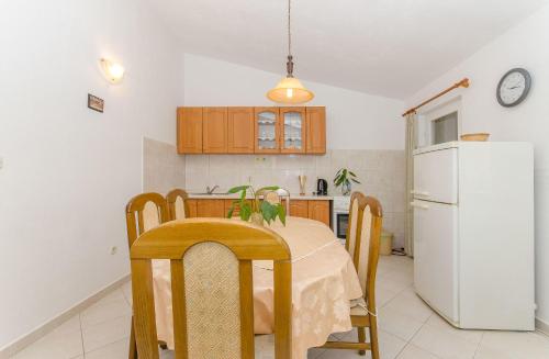 Apartment Vesna - image 12