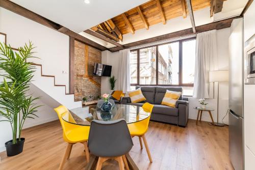 Wekey Homes Granada, Mesones Central Suites, Granada